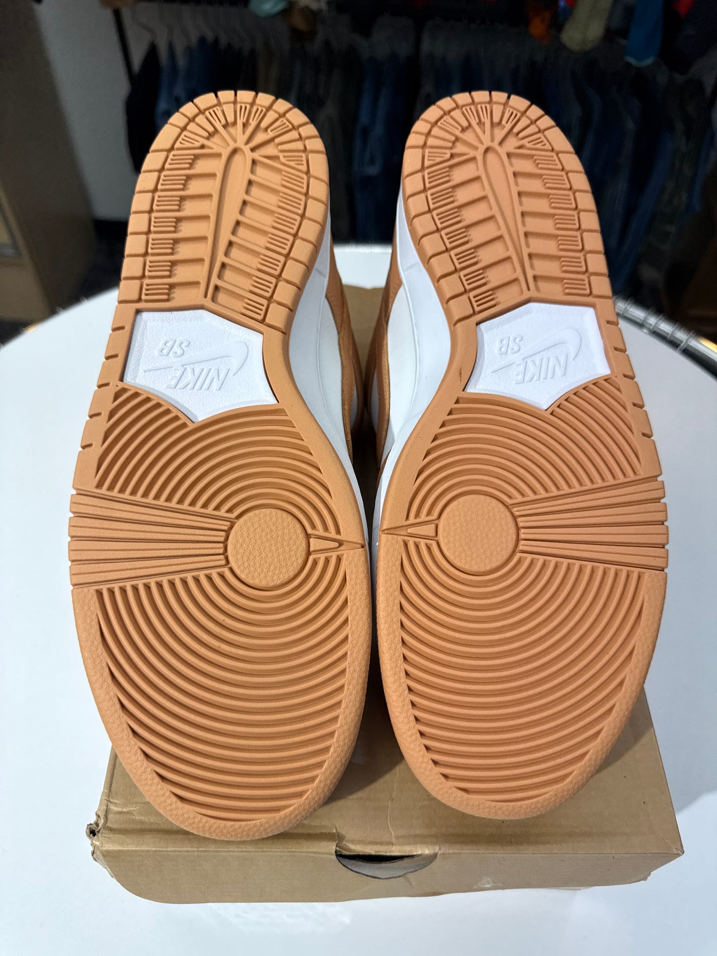New Nike SB Dunk Low Light Cognac
