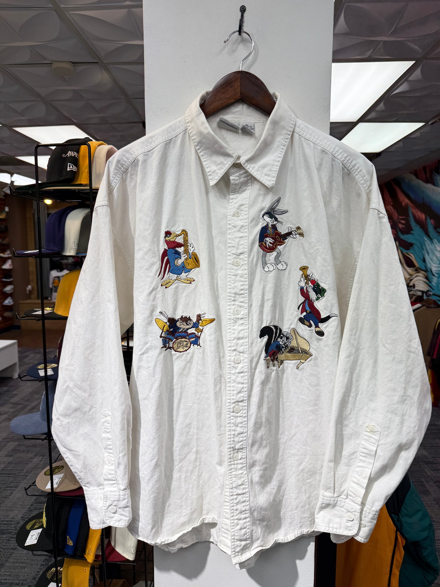 Vintage Looney Tunes Button Up