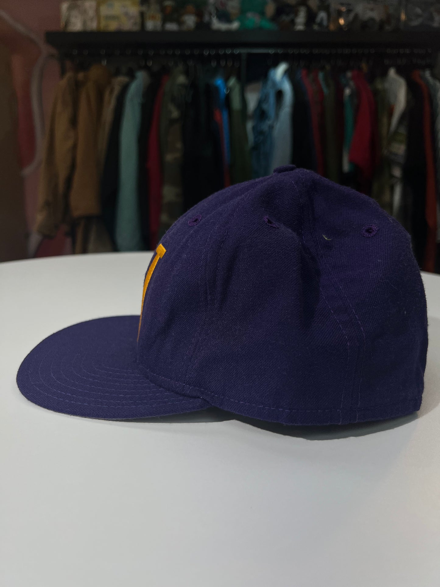 New Era Washington Huskies Fitted Cap