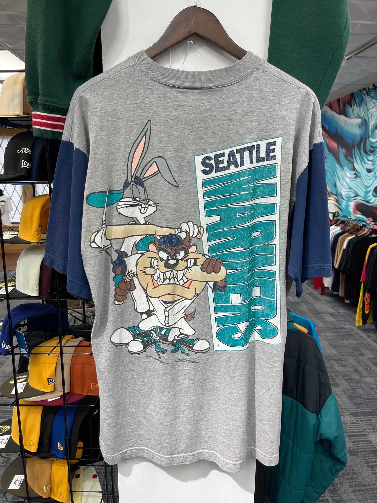 1994 Mariners Looney Tunes baseball tee