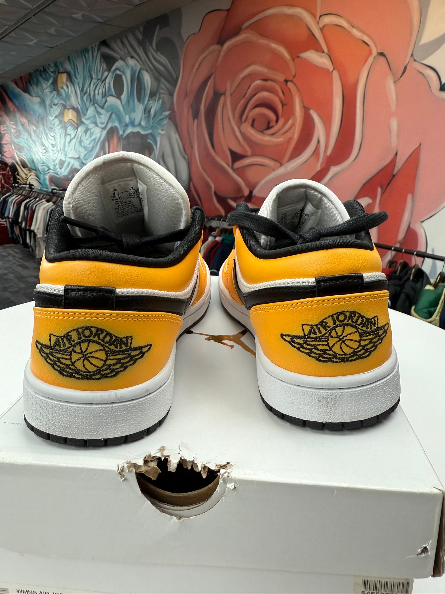 Preowned Laser Orange Jordan 1 Low