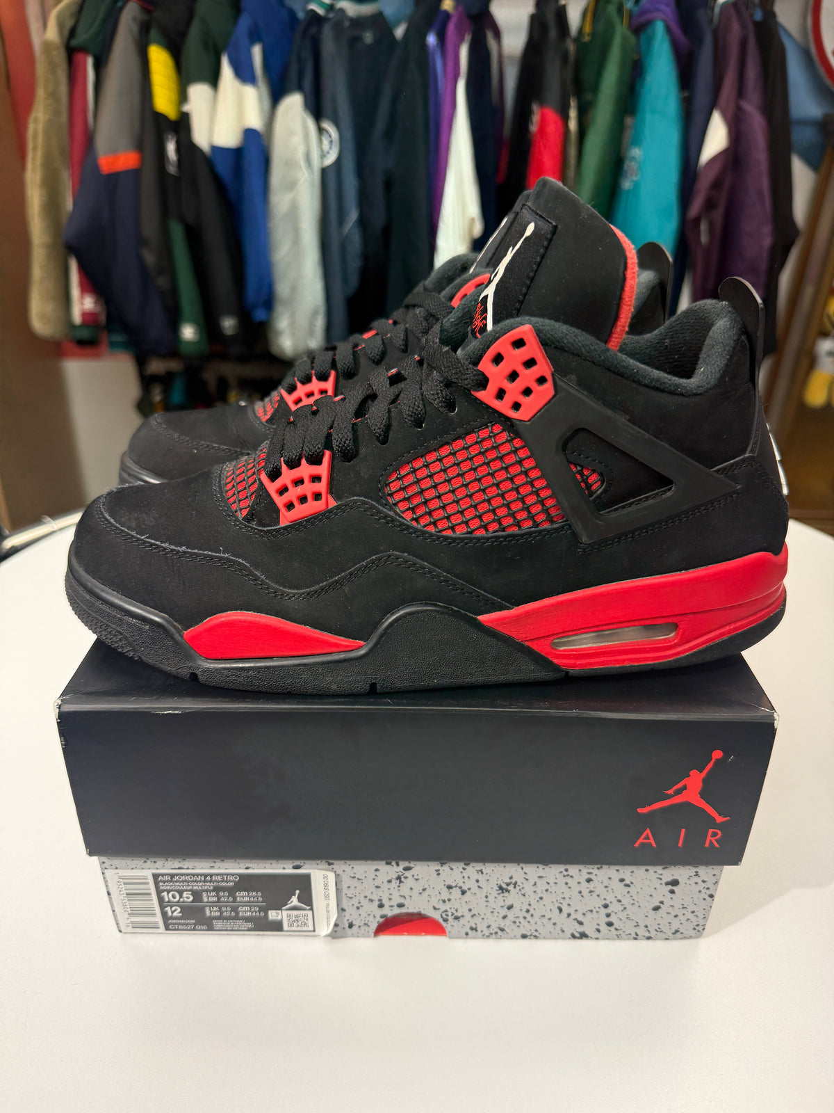 Preowned Jordan 4 Retro Red Thunder