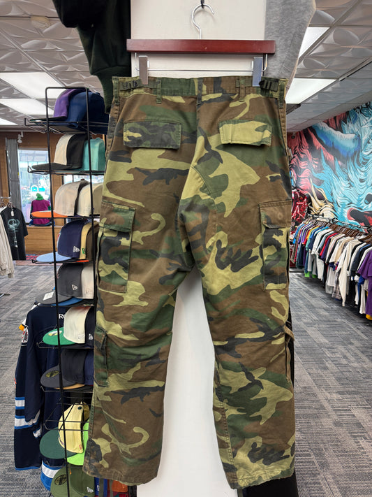 GV Raspberry Hills Camo Cargo Pants