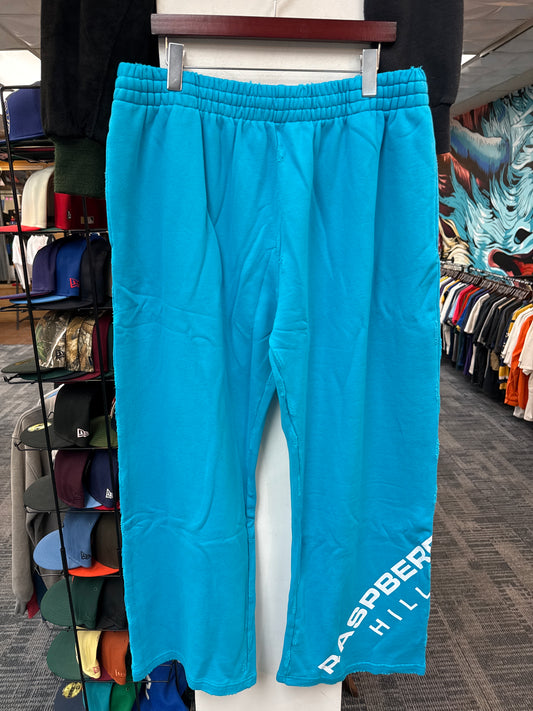 New GV Raspberry Hills Agua Sweatpants