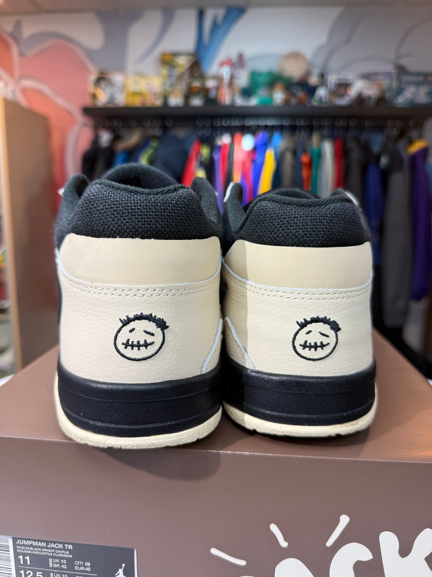 Preowned Bright Cactus Travis Scott Jumpman Jack