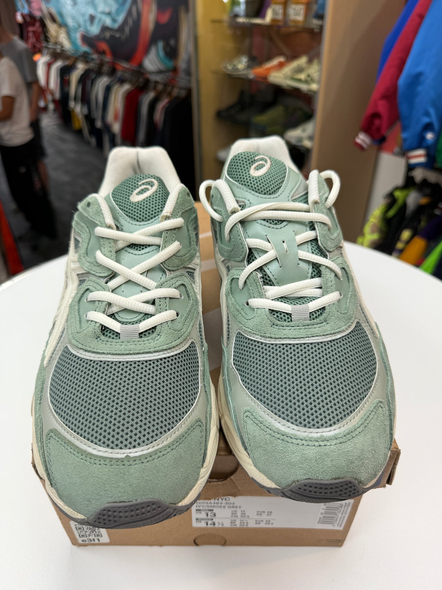 Preowned Ivy Asics Gel-Nyc