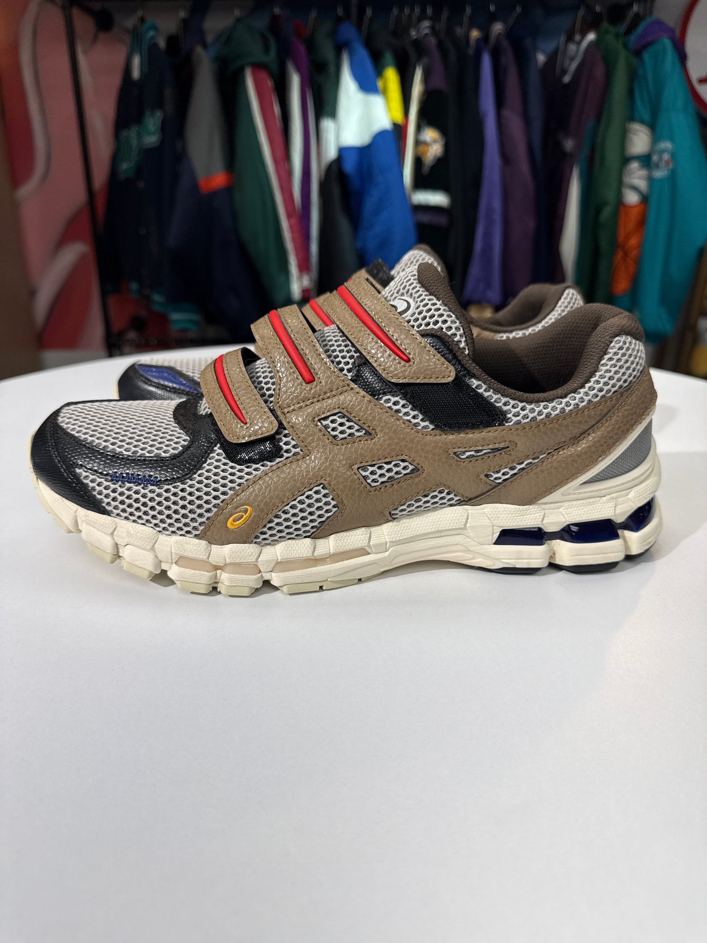 Preowned Asics Gel-Kayano 20 HAL STUDIOS Grey/Olive