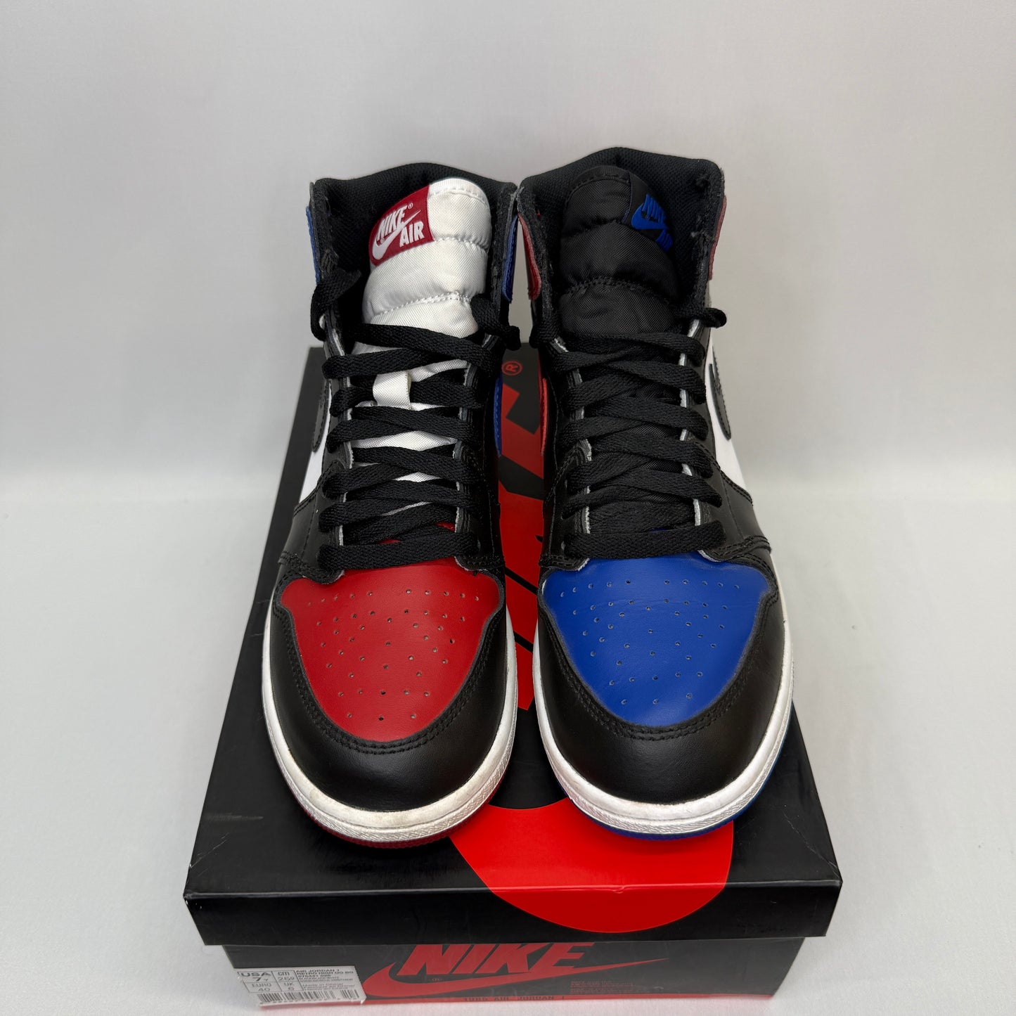 Jordan 1 Top 3 Preowned