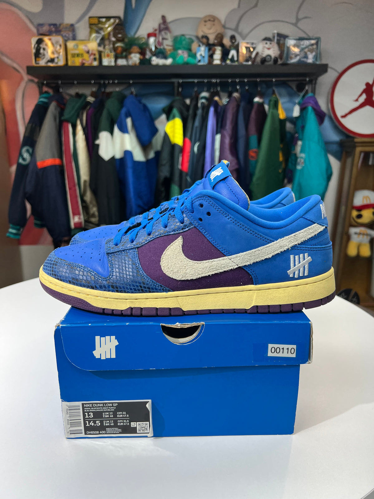Preowned Nike Dunk Low Undefeated 5