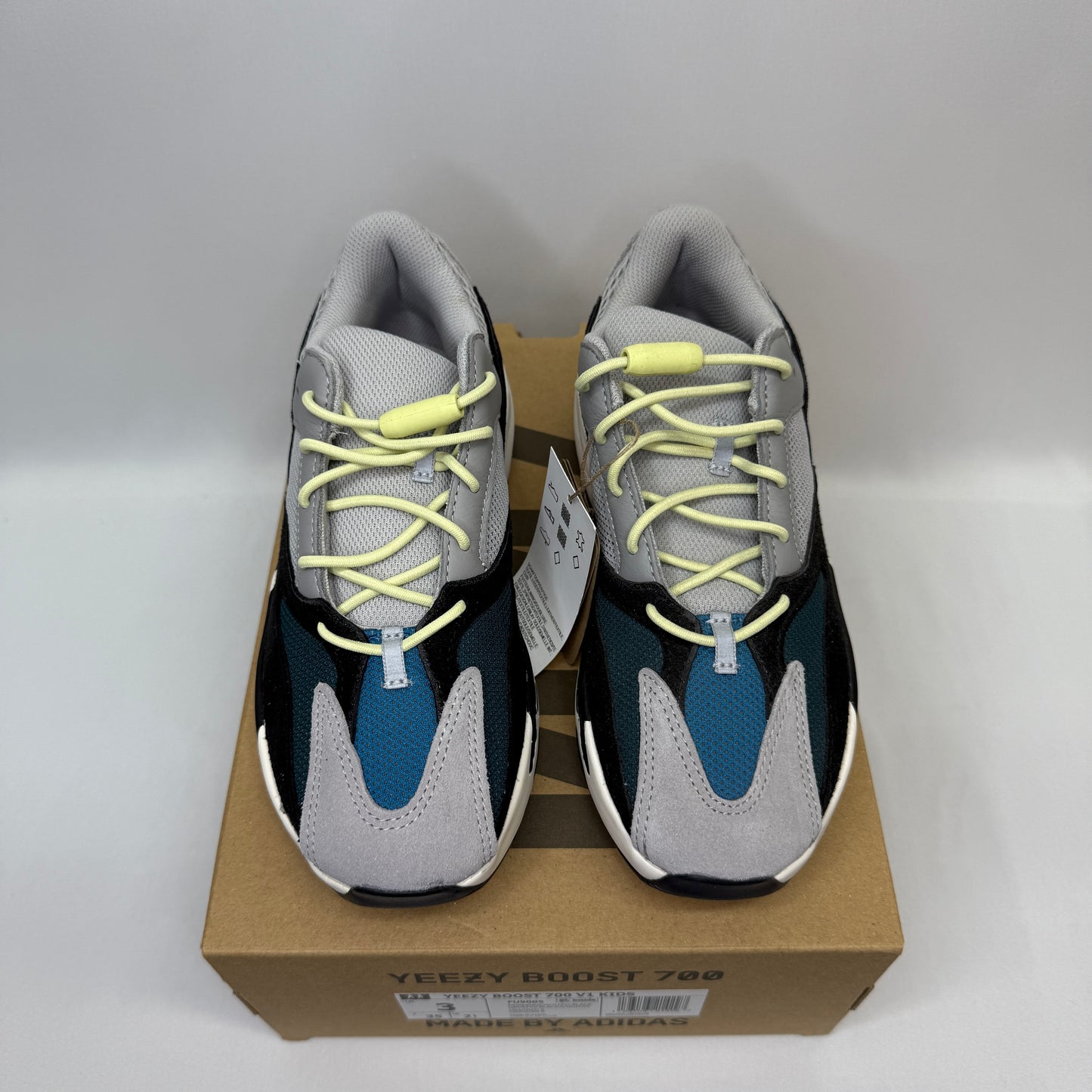 Yeezy 700 Wave Runner