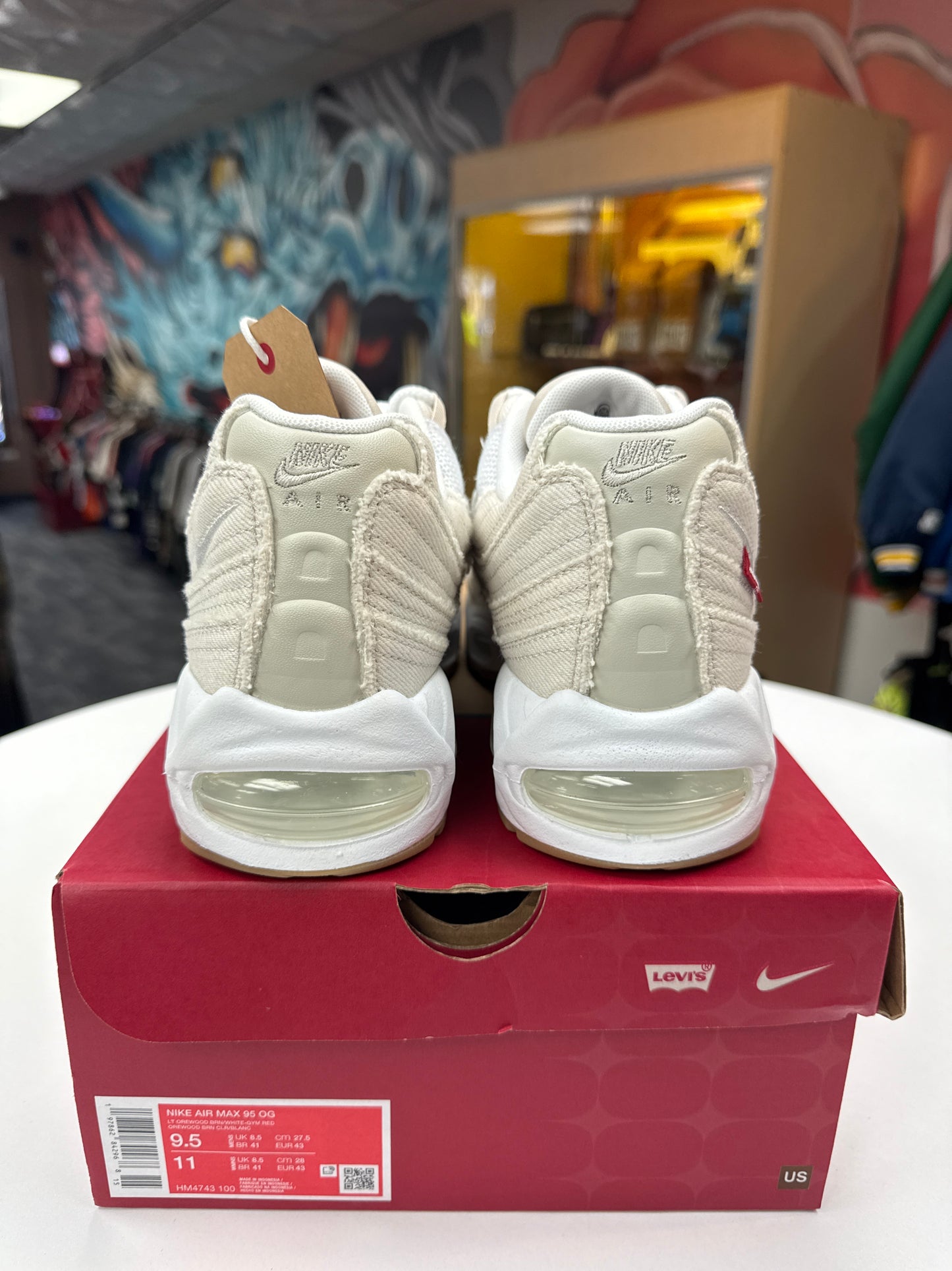 New Nike Air Max 95 Levi’s Light Orewood Brown