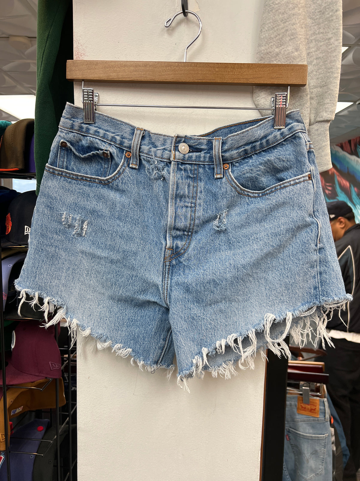 Levi’s Women’s Wedgie Cut Short Shorts