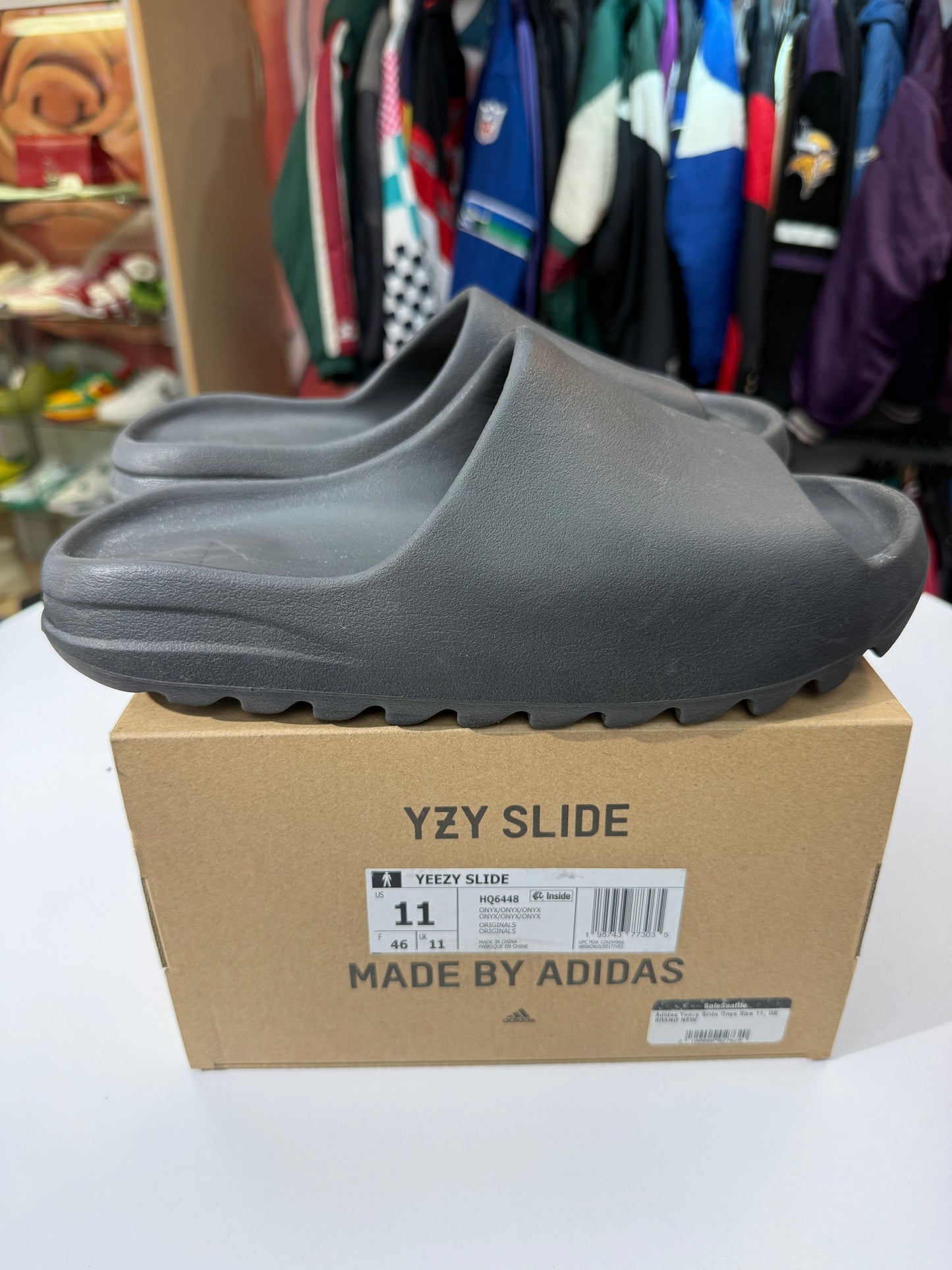 Preowned Onyx Yeezy Slide