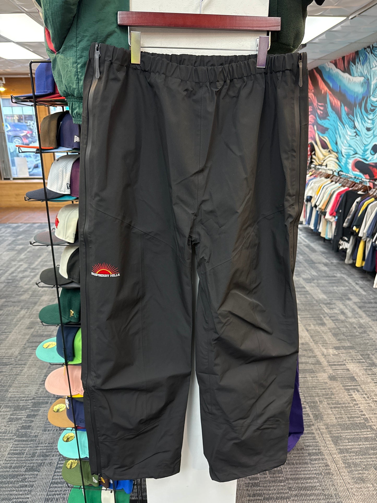 New GV Raspberry Hills Casamigos Rain Pants