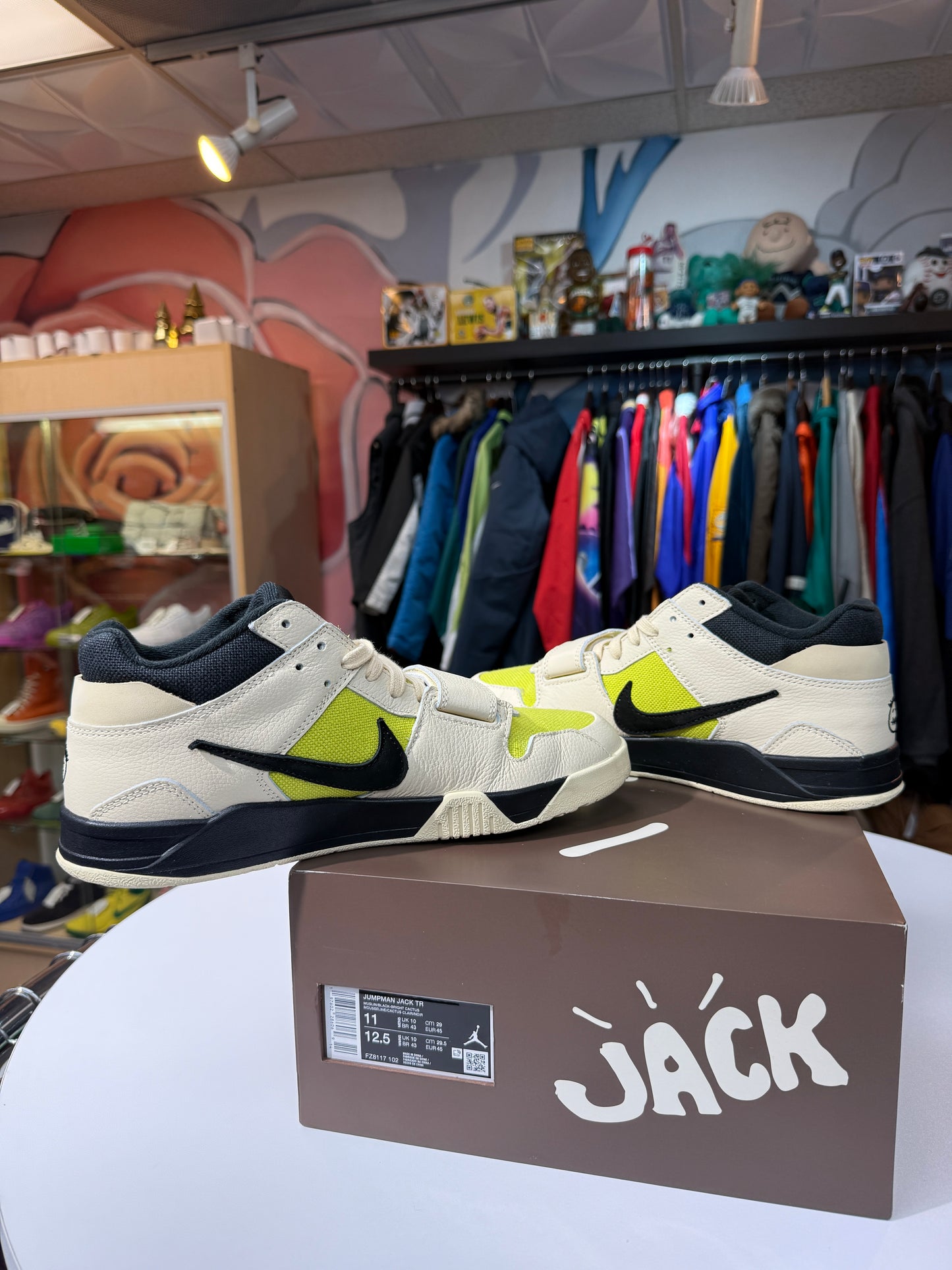 Preowned Bright Cactus Travis Scott Jumpman Jack