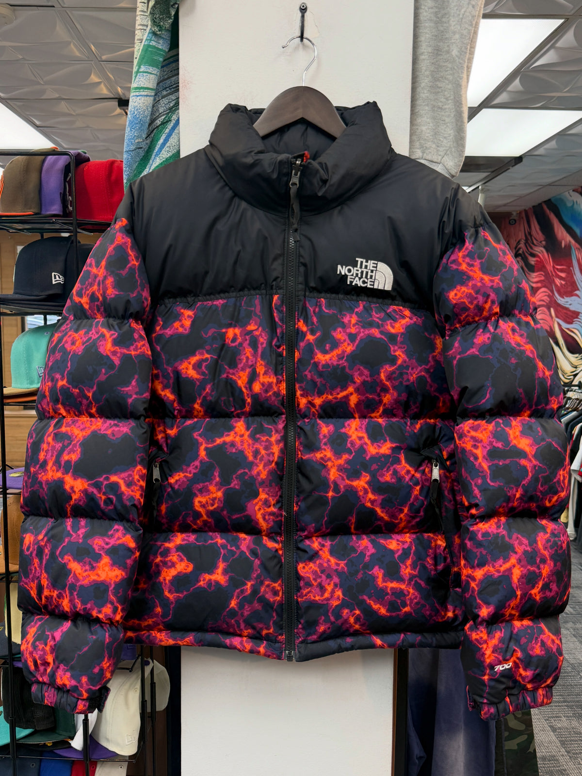 The North Face Lava 700 Fill Nupste Jacket