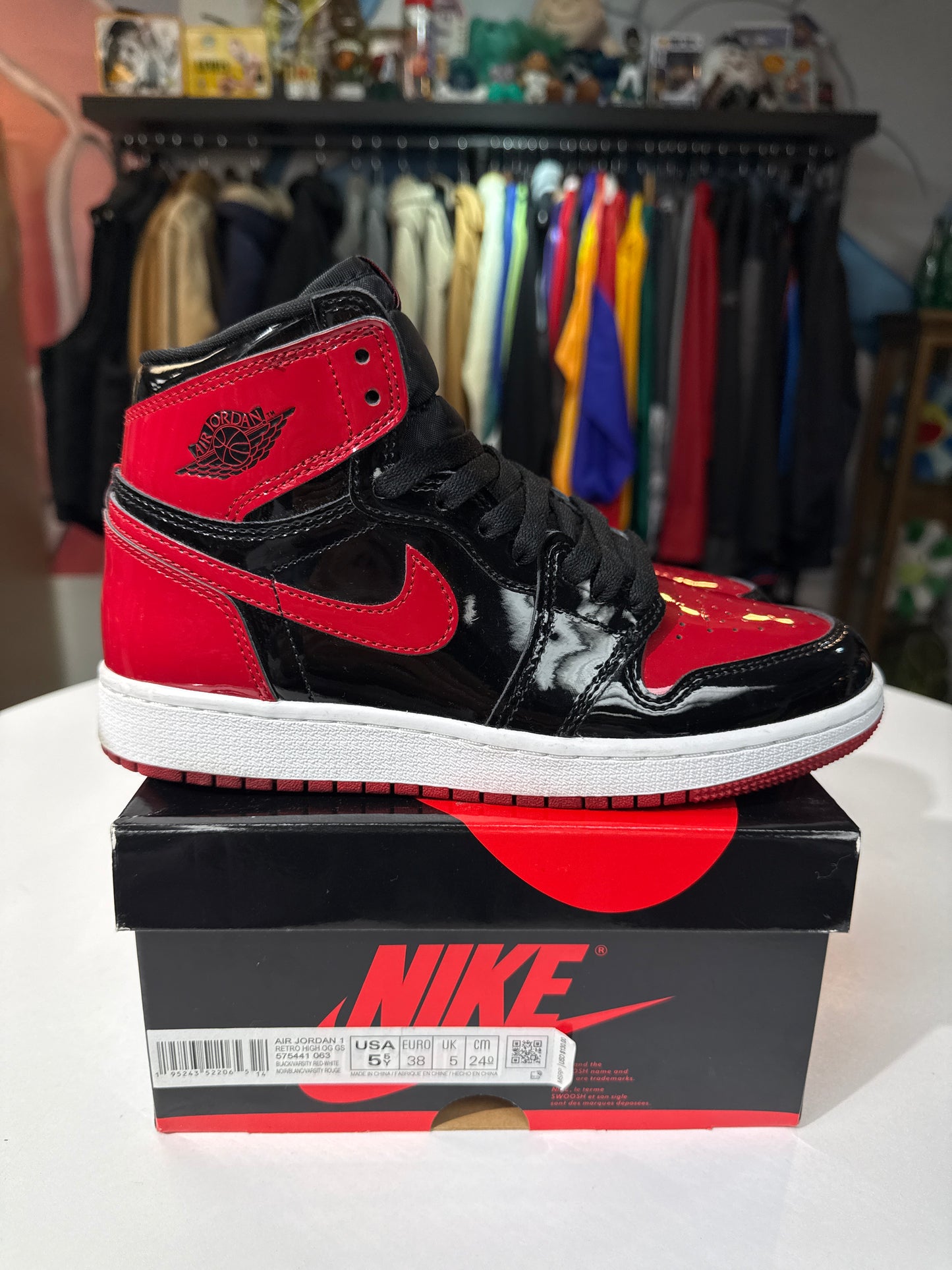 Preowned Jordan 1 Patent Bred