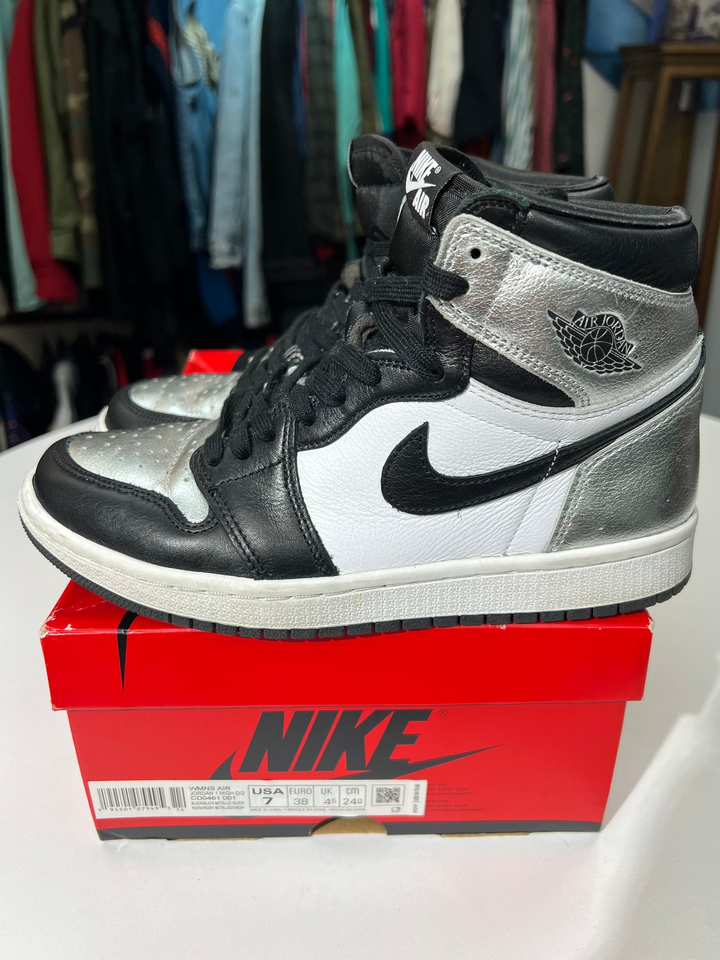 Preowned Jordan 1 Silver Toe