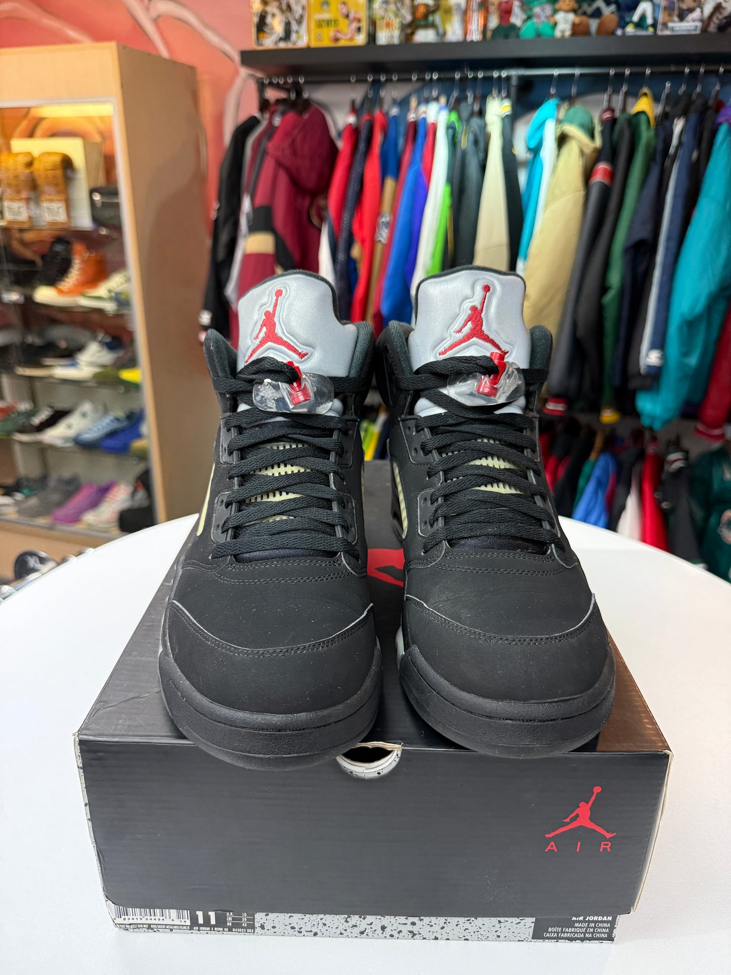 Preowned Black Metallic Jordan 5 (2016)