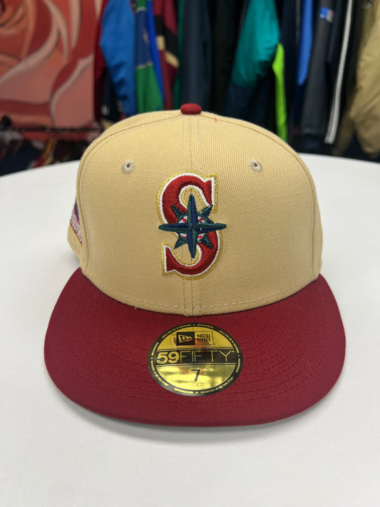 Mariners Burgundy/Brown 39th Anni Fitted