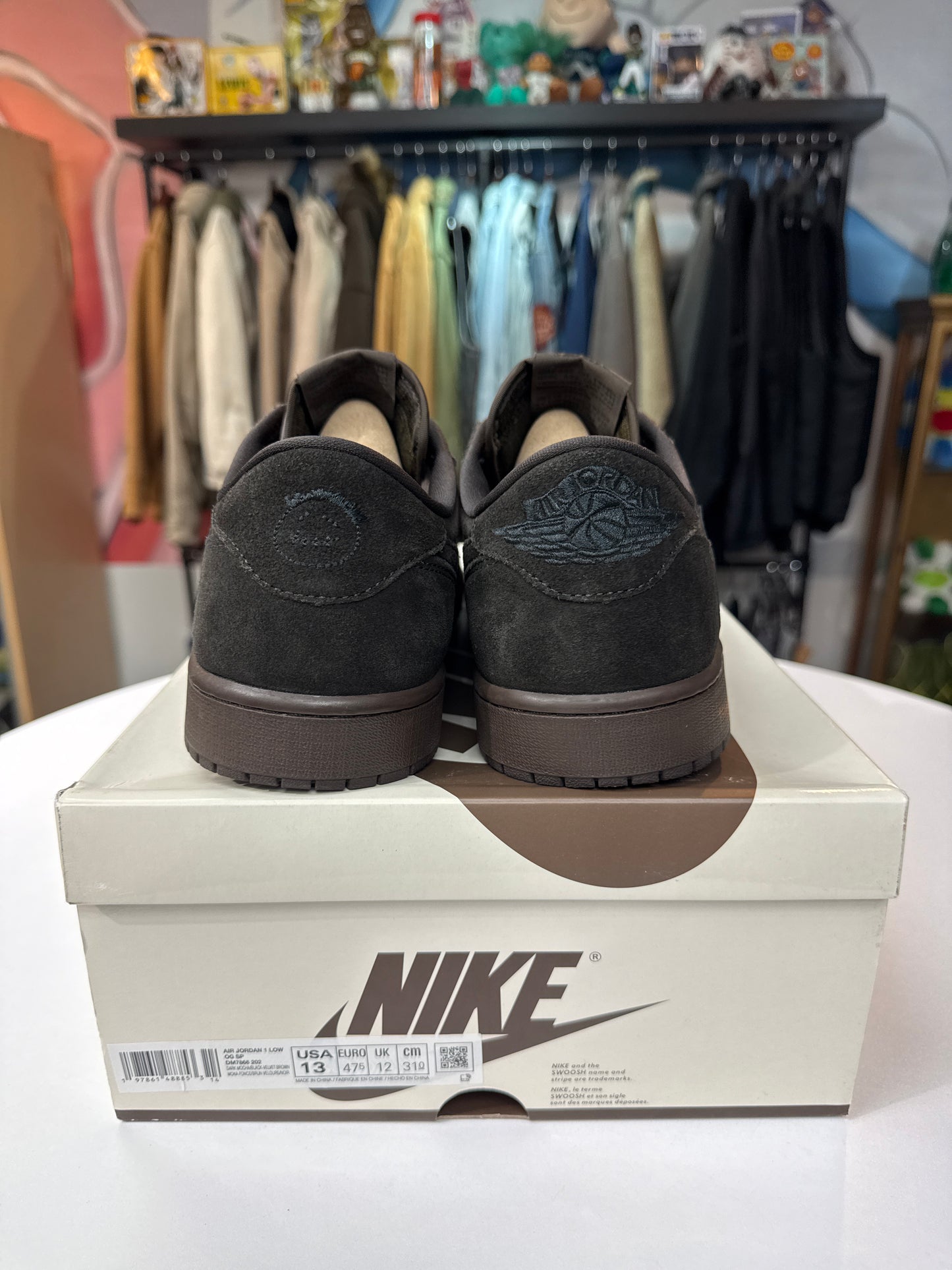 Preowned Travis Scott Jordan 1 Low Velvet Brown