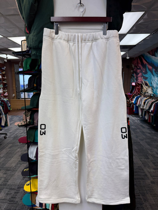 New GV Raspberry Hills Skip To My Lou Sweats