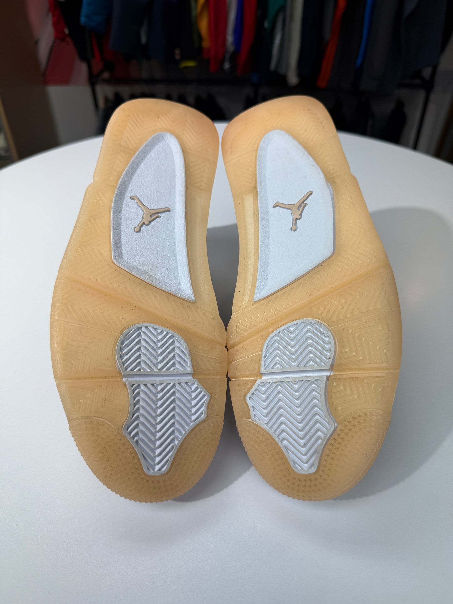 Preowned Shimmer Jordan 4