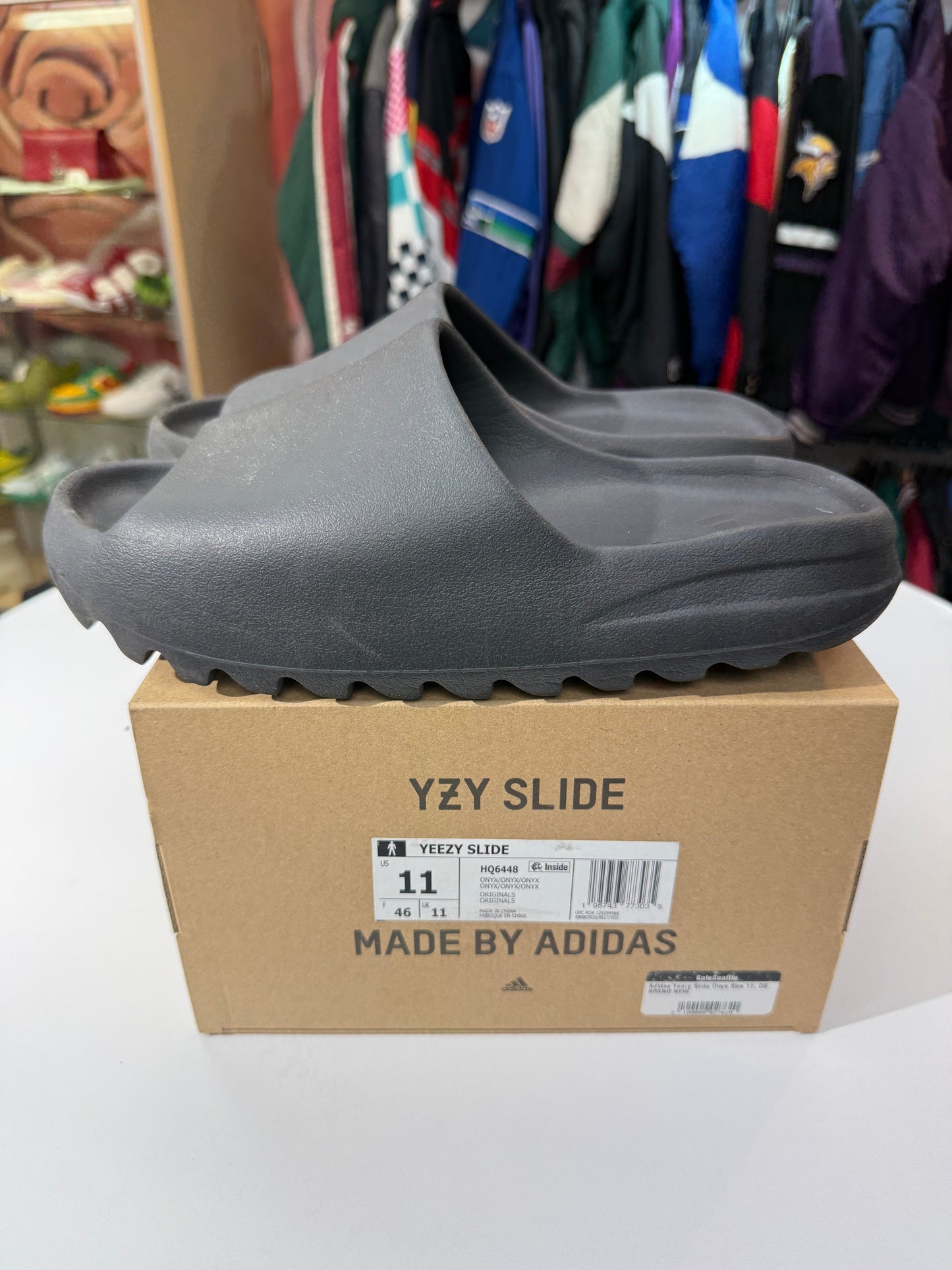 Preowned Onyx Yeezy Slide