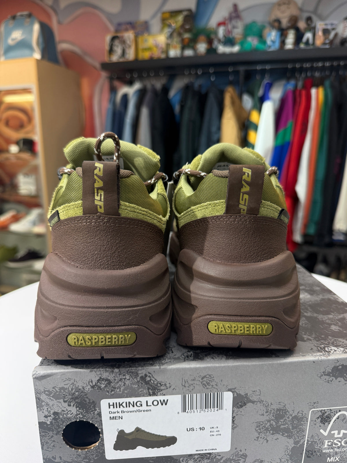 New GV Raspberry Hills ‘Reuben’ Low Hiking Shoes