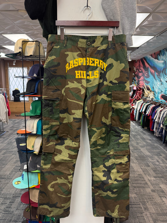 New GV Raspberry Hills Camo Pants