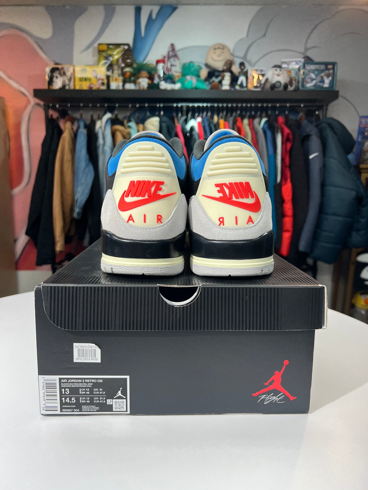 Preowned Jordan 3 Retro OG Rare Air