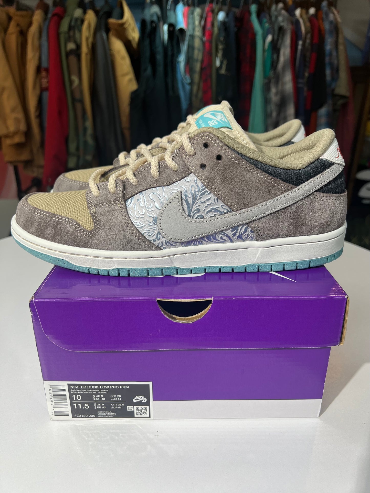 Preowned Nike SB Dunk Low Big Money Savings