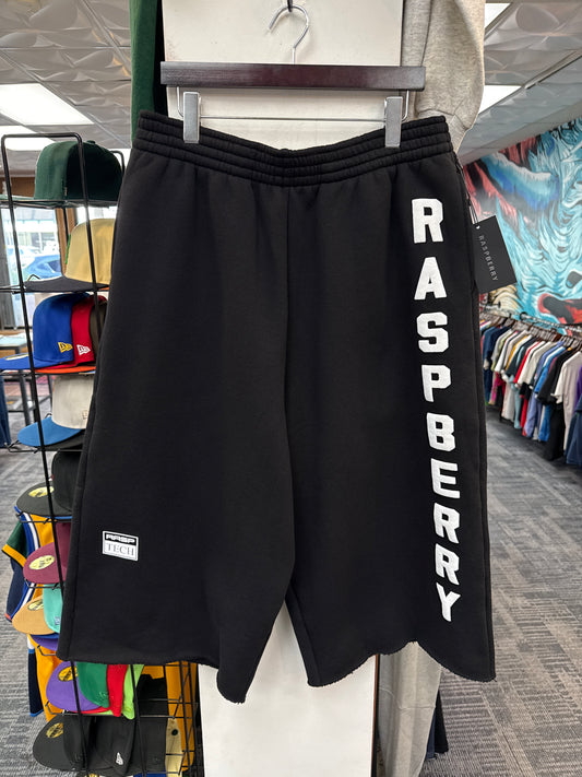 New GV Raspberry Hills Berry Cutoffs