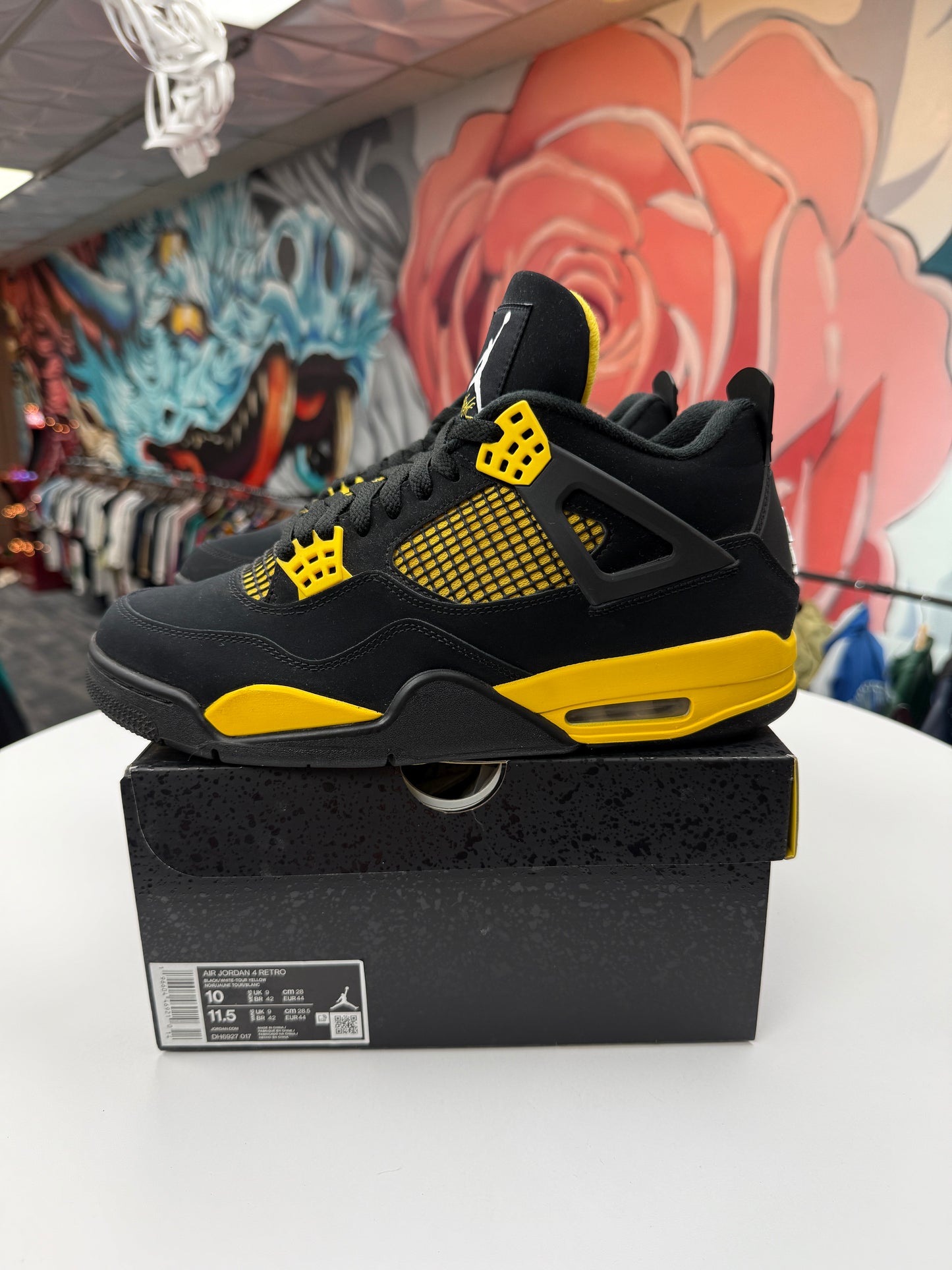 Preowned Thunder 4s