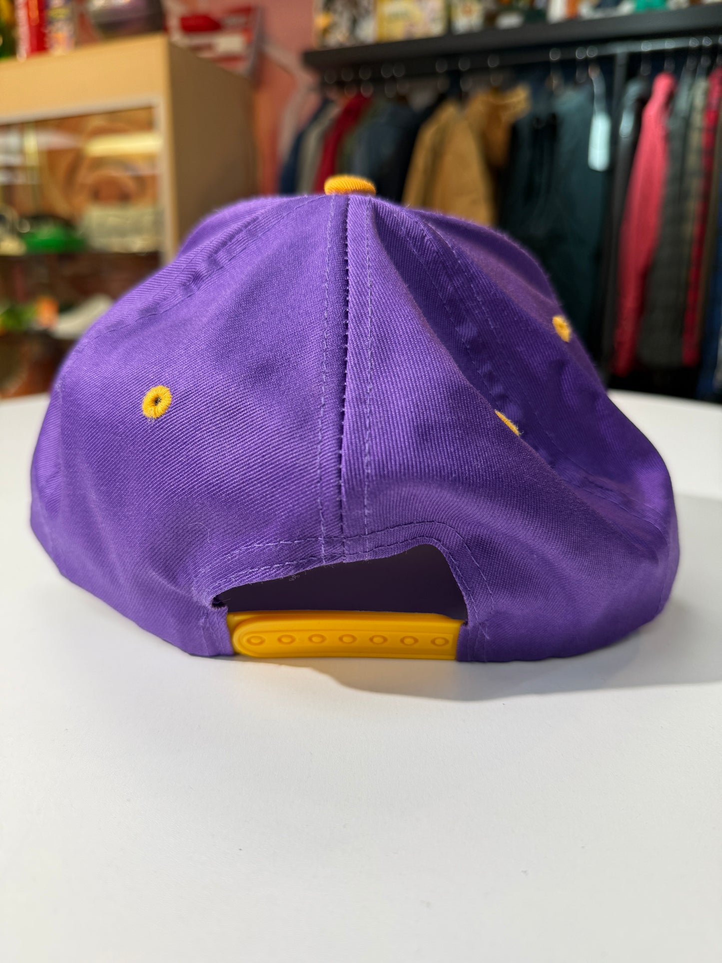 Vintage UW Huskies SnapBack