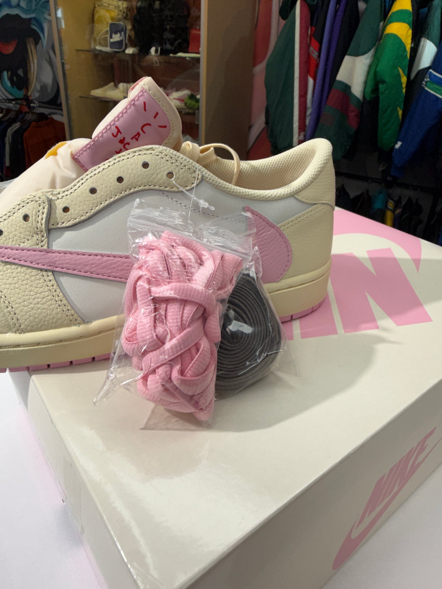 New Shy Pink Travis Scott Jordan 1 Low