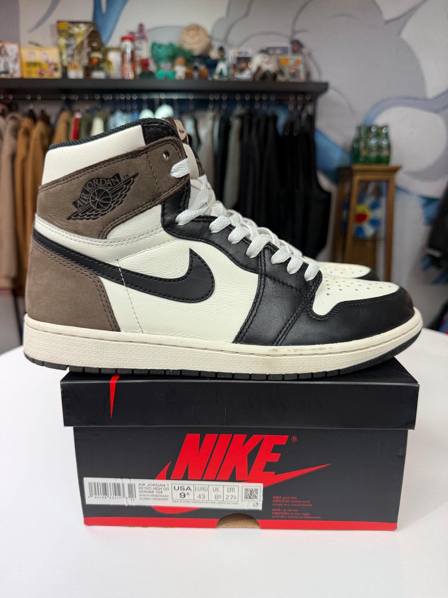 Preowned Mocha Jordan 1
