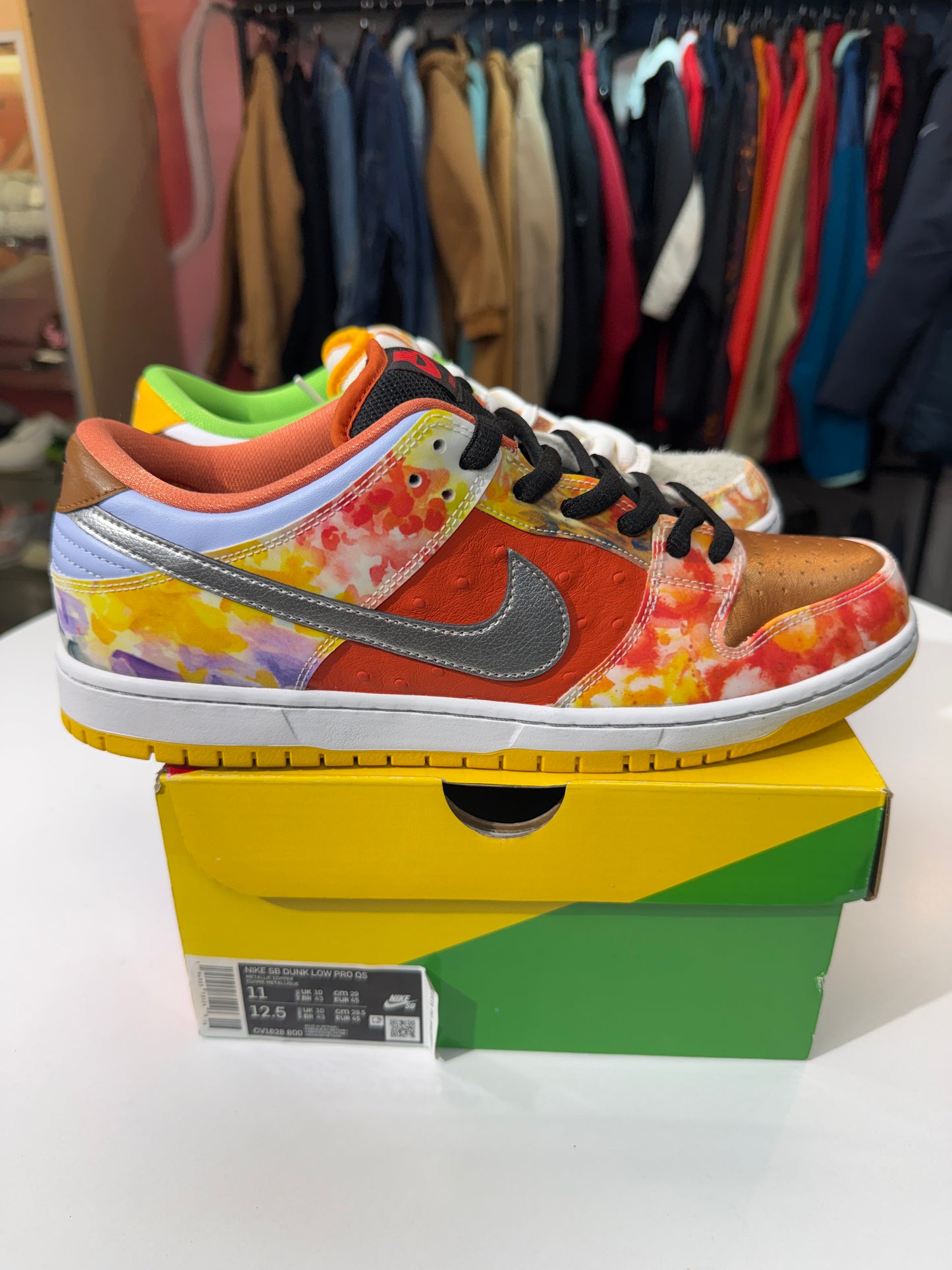 Preowned Street Hawker Nike SB Dunk Low