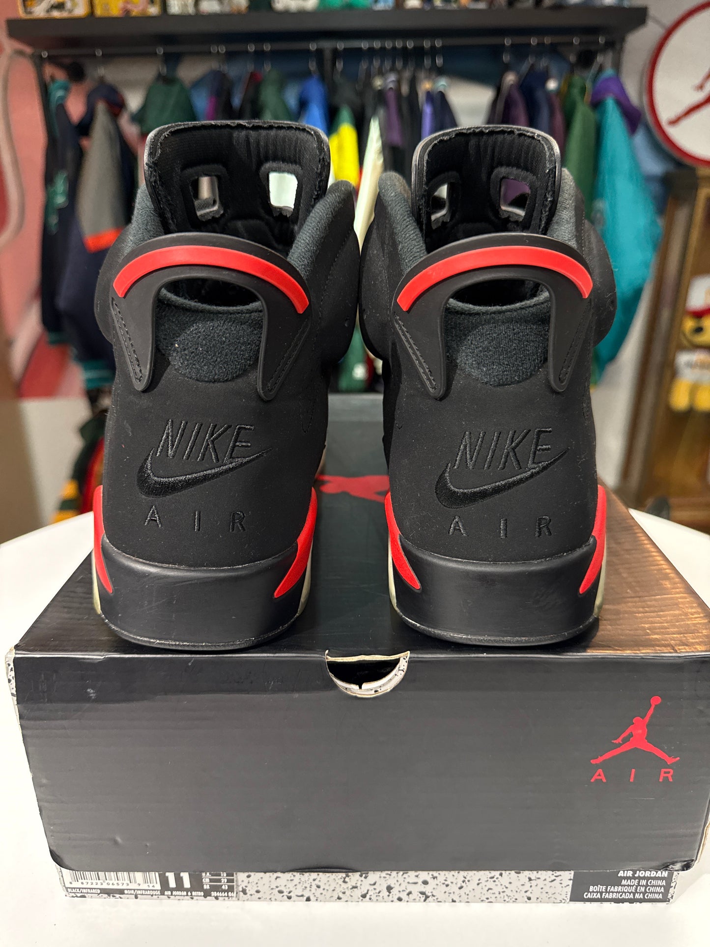Preowned Jordan 6 Black Infrared (2019)