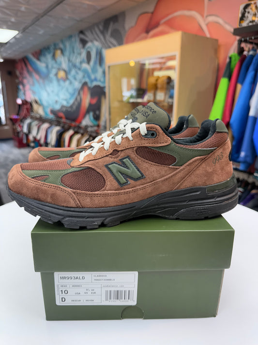 Preowned Aime Leon Dore NB 993 Beef & Broc