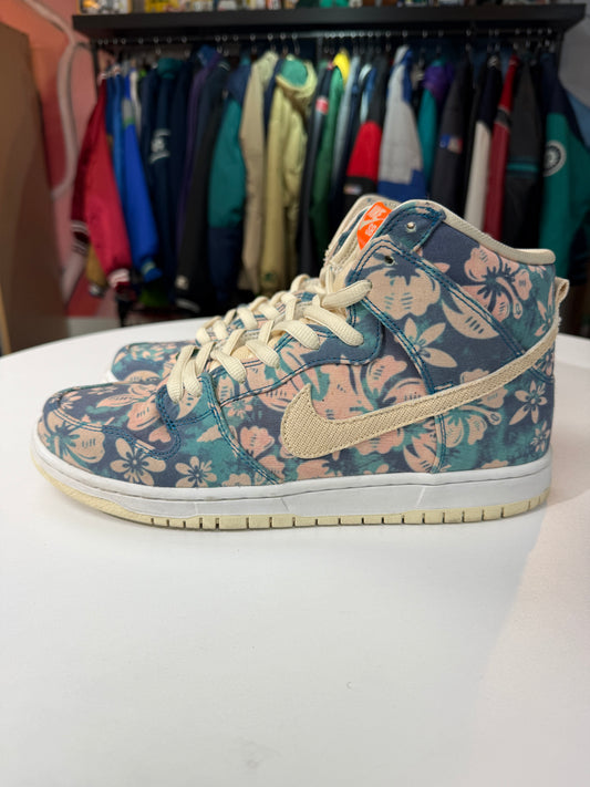 Preowned Hawaii SB Nike Dunk High