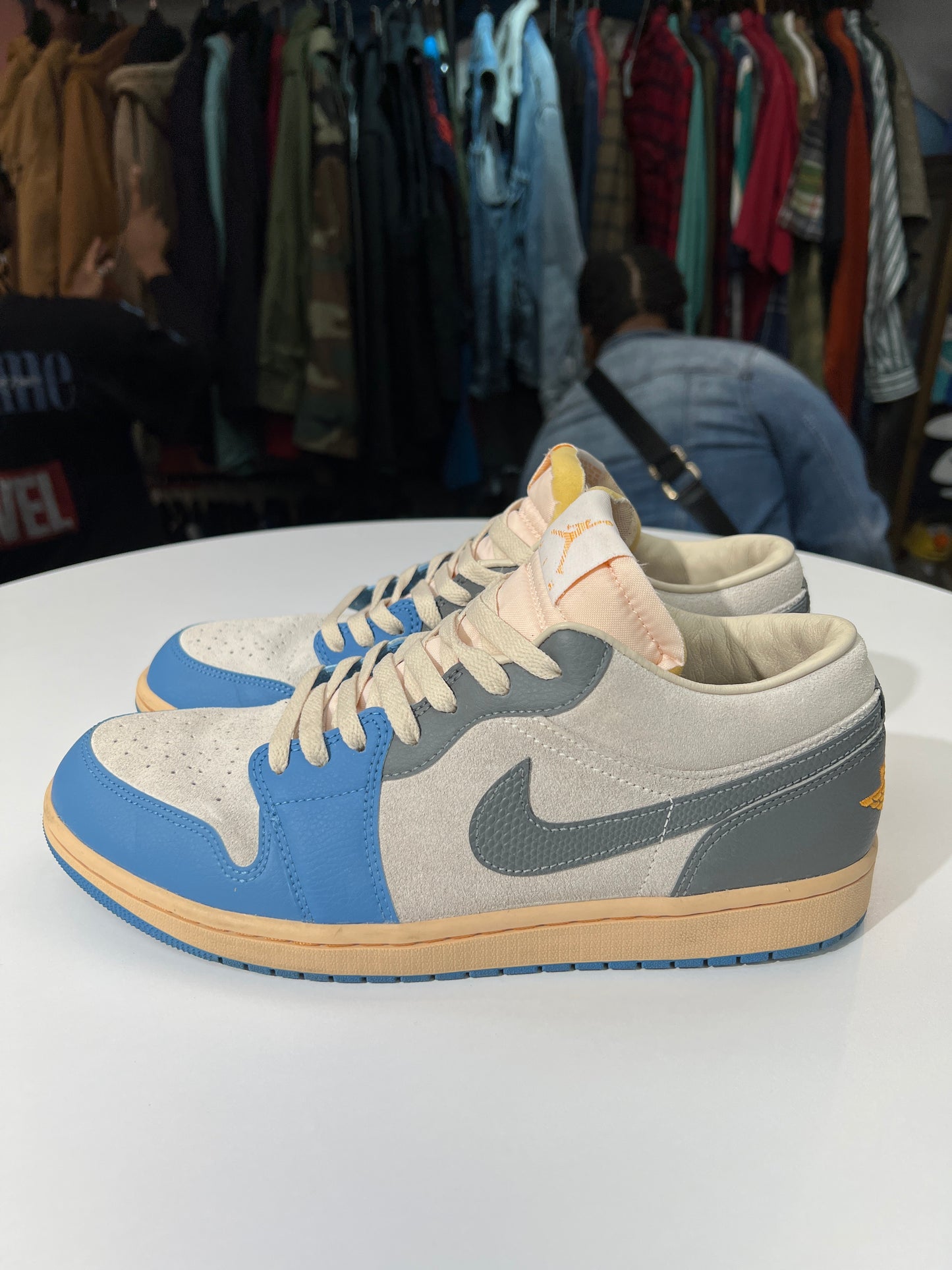 Preowned Jordan 1 Low SE Tokyo 96 Vintage UNC