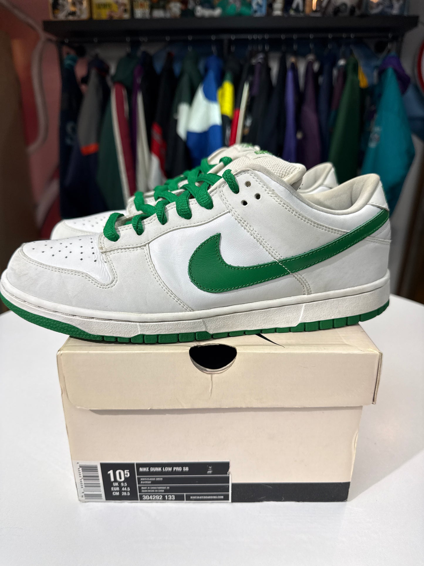 Preowned Nike SB Dunk Low White Classic Green (2004)