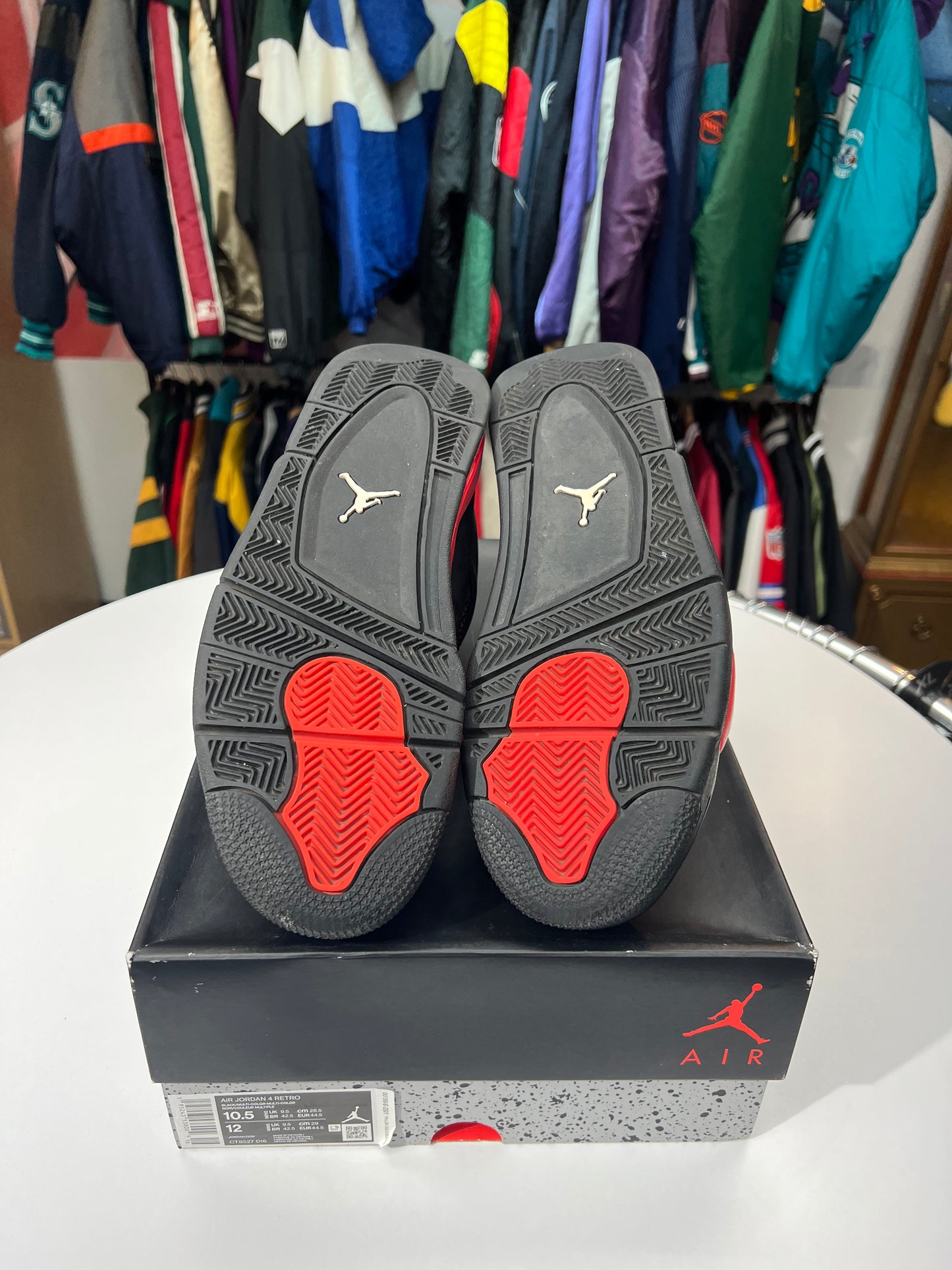 Preowned Jordan 4 Retro Red Thunder