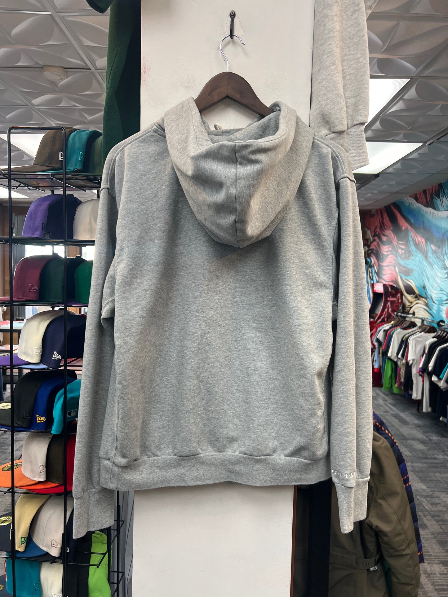 Nike Standard Issue Pullover Hoodie