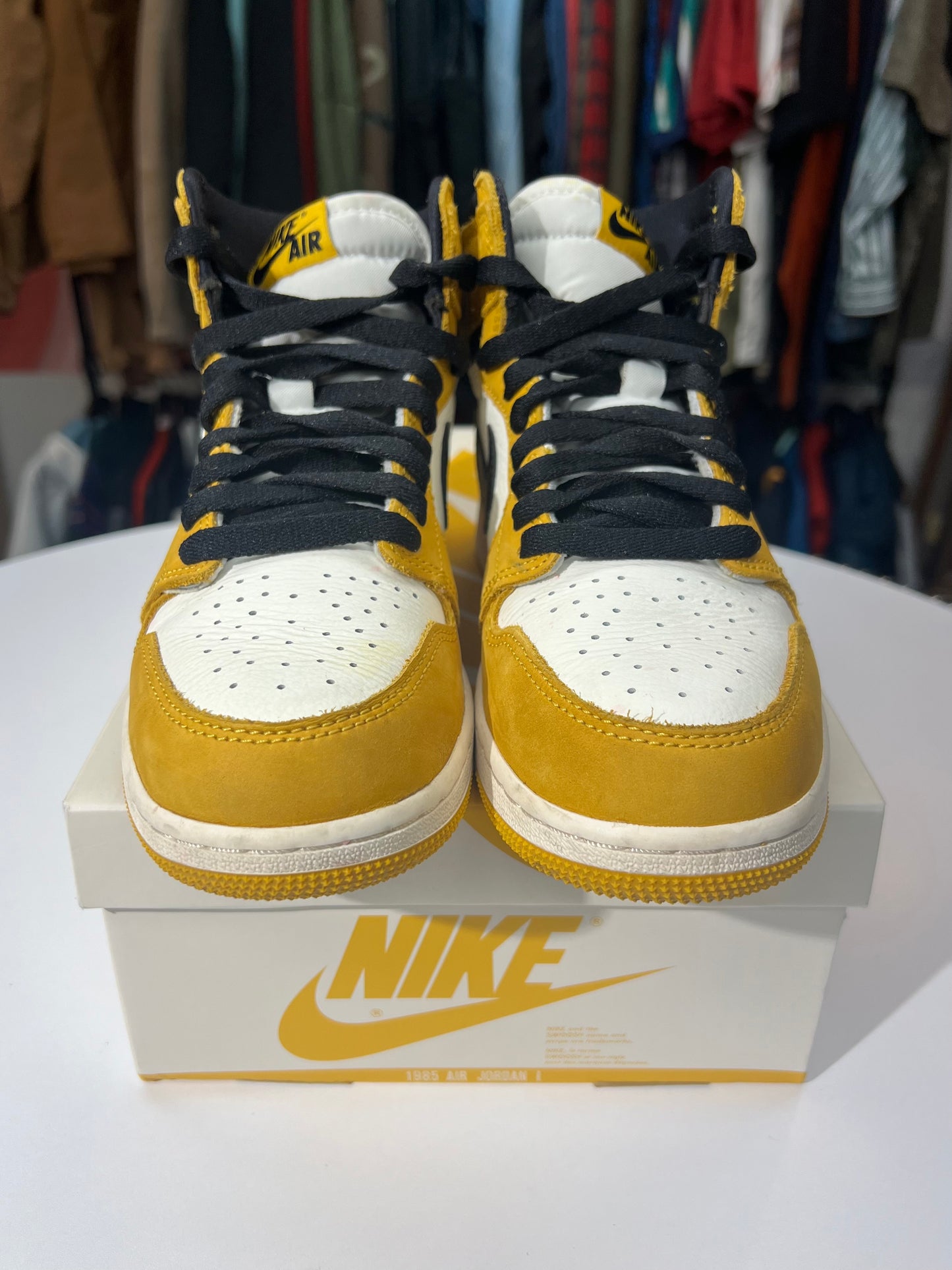 Preowned Jordan 1 Yellow Ochre