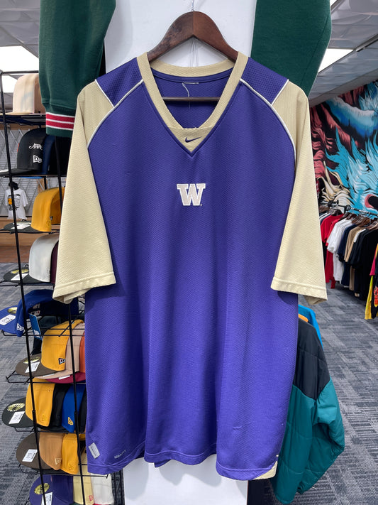 UW pullover jersey