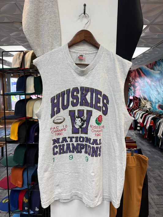 Vintage Huskies Rosebowl Chopped Tee