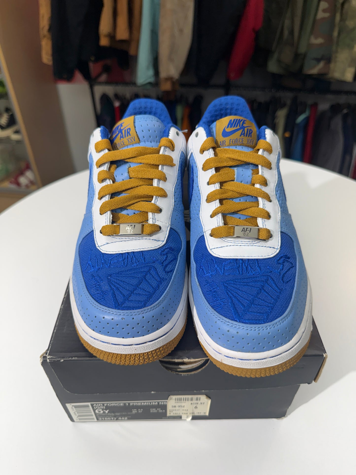 Preowned Perforated Light Blue Air Force 1 (2007)