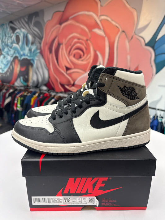 Preowned Jordan 1 Mocha